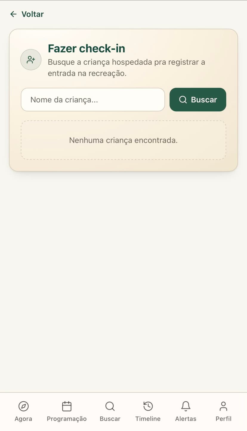Tela de busca de criança para check-in no CuruQuest
